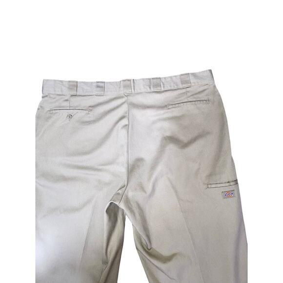 Dickies 46x30 Loose Fit Straight Leg sturdy Twill Work Pants Khaki 5 pockets - Picture 6 of 9